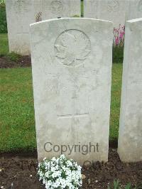 Etaples Military Cemetery - Trott, J
